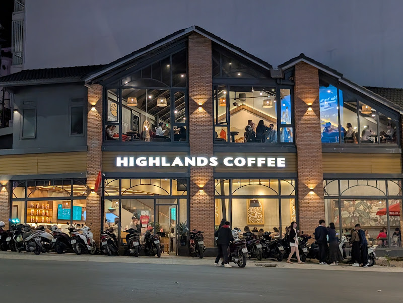 Highlands Coffee 01 Hai Ba Trung DL