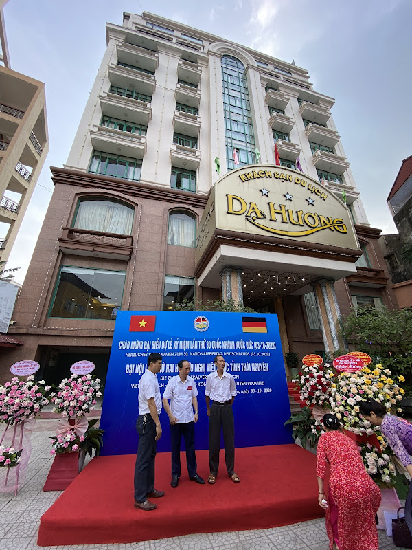 Khách sạn Dạ Hương