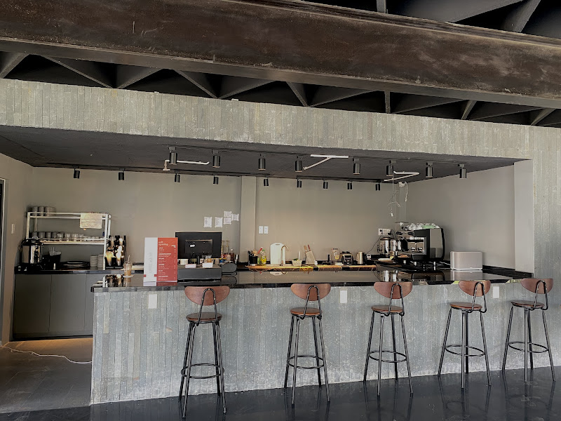 Lá Đỏ Homestay - Coffee & Tea