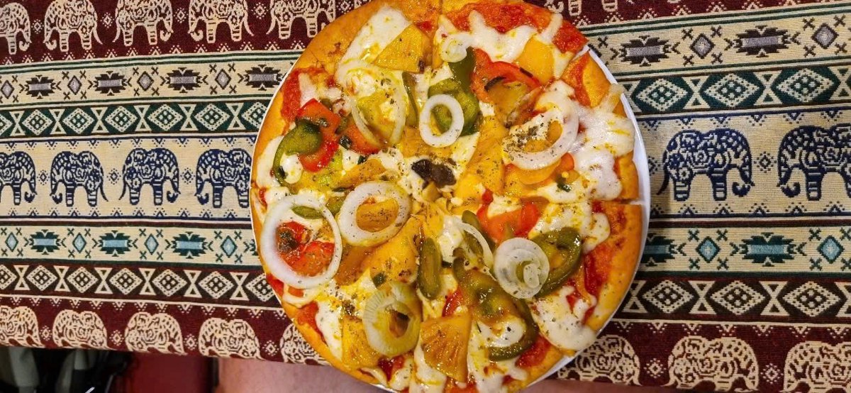 Veggie pizza