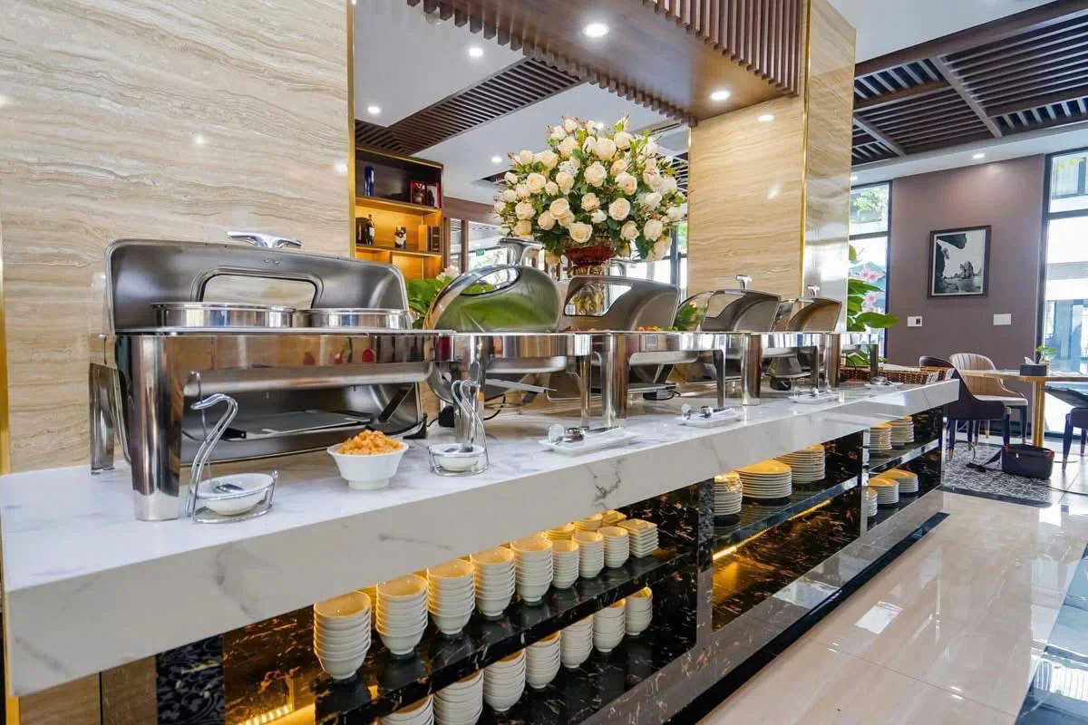 Top One Halong Hotel: Liên Hệ & Đặt Dịch Vụ